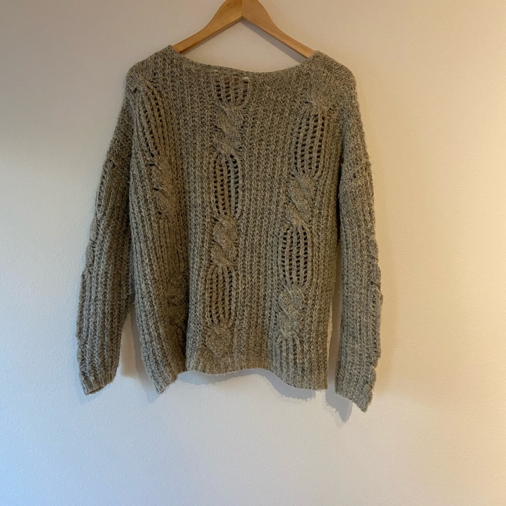 sweater - Picture 2 of 2